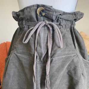 High-Waisted Trouser